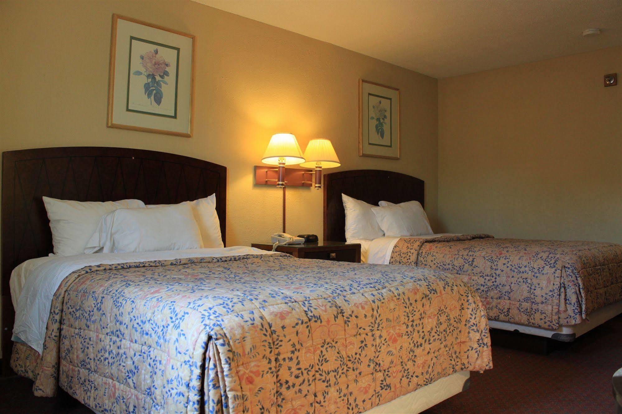 Whalers Inn And Suites นิวเบดฟอร์ด ภายนอก รูปภาพ